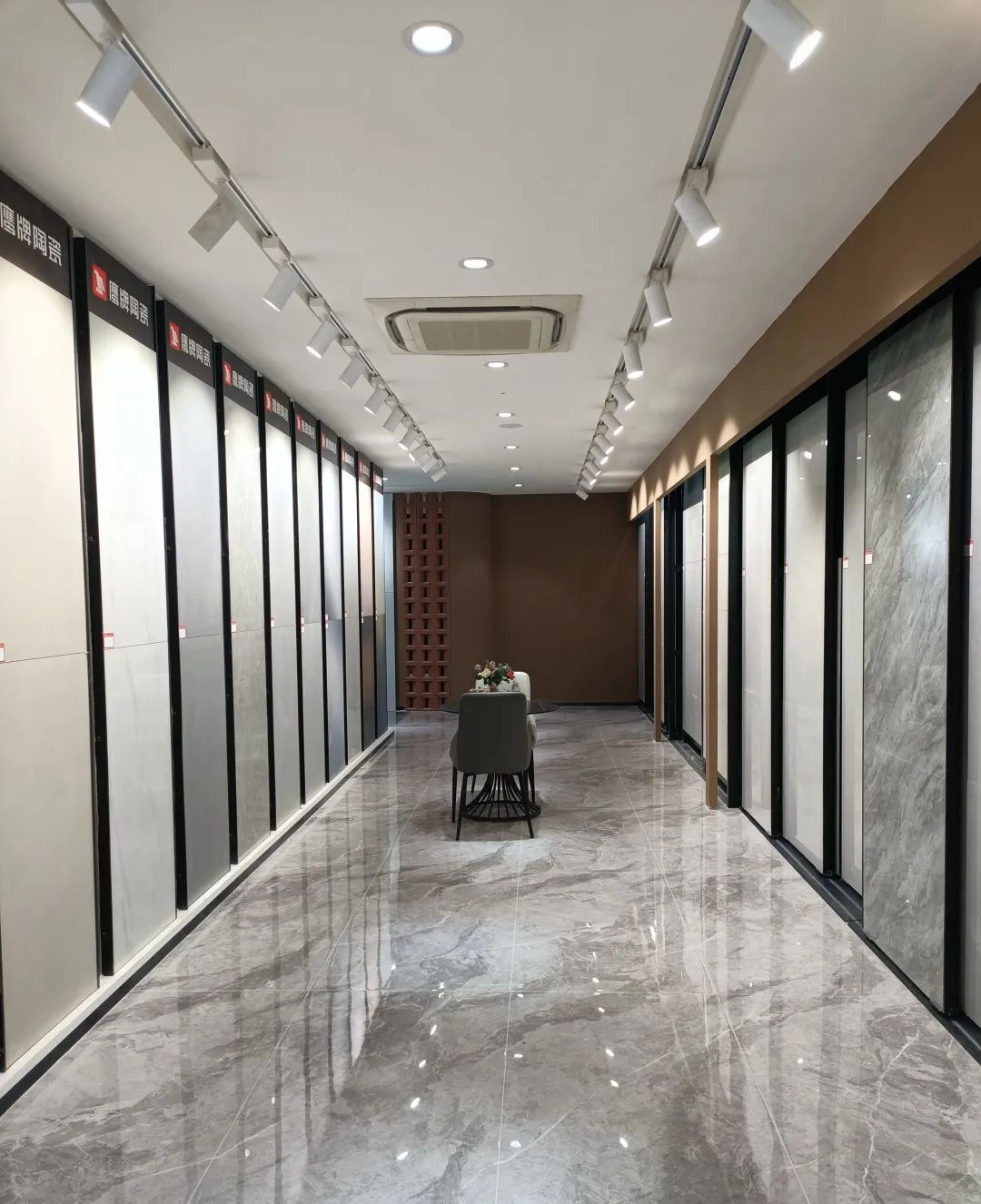 觊发k8旗舰厅50周年 门店风采｜高碑店觊发k8旗舰厅陶瓷：缔造品质家居新典范(图15)