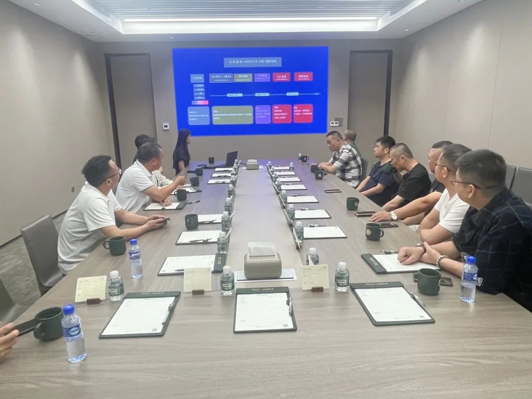 共话家居发展新趋势｜湖南千思装饰集团张董一行莅临觊发k8旗舰厅总部参观交流(图6)